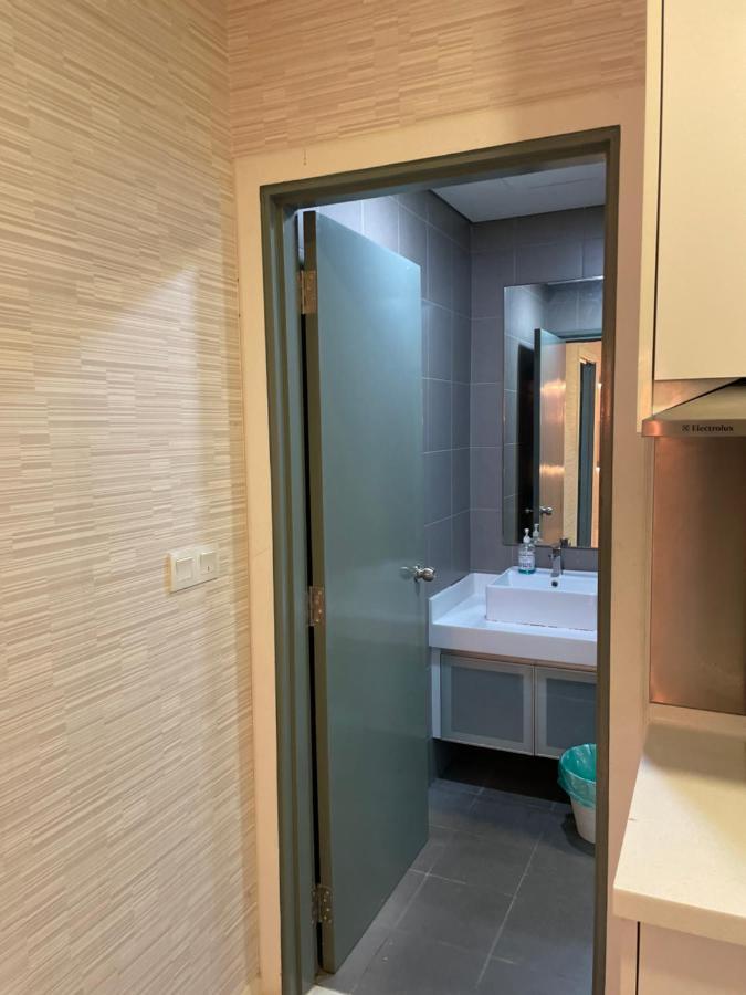 Summer Suites Klcc 1Bedroom With Twin Queen Bed Apartment クアラルンプール エクステリア 写真